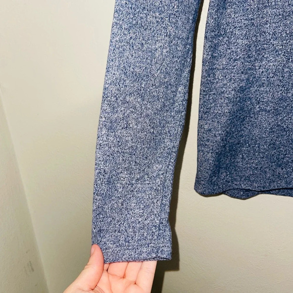American Eagle Soft & Sexy Plush Blue Heathered V-neck Top Small Women’s - Picture 4 of 11